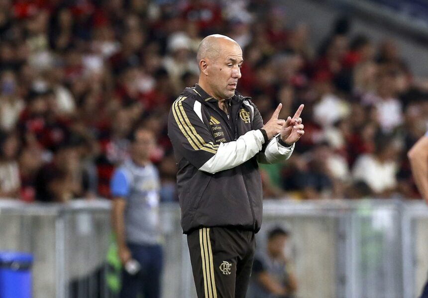 jardim-diz-que-flamengo-‘entregou’-jogo-ao-vasco:-‘tinhamos-que-demonstrar-outra-maturidade’