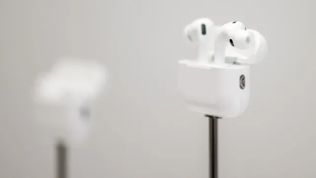 apple-pode-lancar-este-ano-novos-airpods-equipados-com-cameras