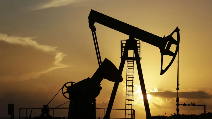 emirados-arabes-acusam-ira-de-atacar-zona-petrolifera