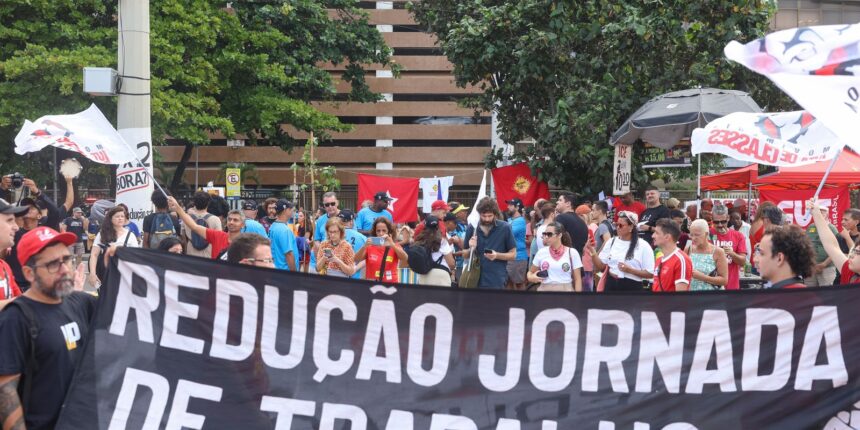 relator-de-pec-que-acaba-com-escala-6×1-pede-“consenso”-em-texto-final