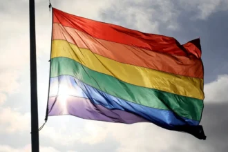 vaticano-publica-documento-sobre-inclusao-de-lgbtqia+-e-com-criticas-a-‘cura-gay’