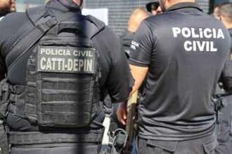 mulher-e-presa-em-salvador-suspeita-de-ameacar-filha-e-descumprir-medida-protetiva
