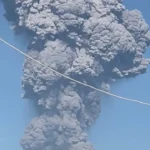 tres-mortos-e-10-desaparecidos-apos-erupcao-de-vulcao-na-indonesia