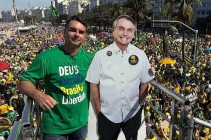 flavio-bolsonaro-diz-que-tem-preferencia-por-vice-mulher-e-que,-se-eleito,-dara-cargo-ao-pai