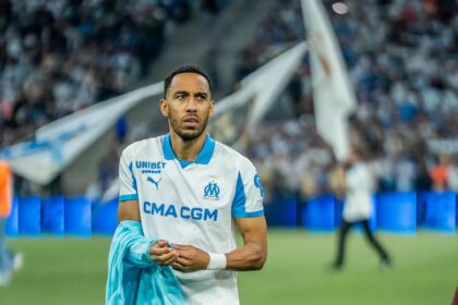 aubameyang-e-suspenso-por-clube-frances-apos-disparar-extintor-de-incendio-em-funcionario;-entenda