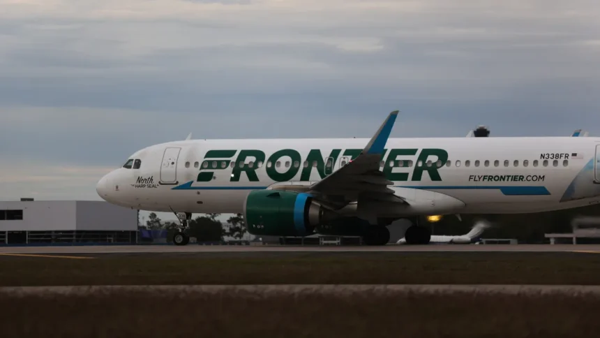 pedestre-morre-atropelado-por-aviao-no-aeroporto-de-denver;-ha-12-feridos