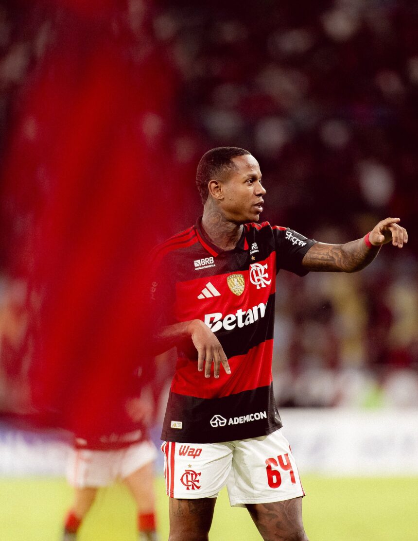 ainda-tem-espaco-no-flamengo?-jardim-diz-contar-com-wallace-yan-e-explica-ausencia:-‘nao-estava-totalmente-integrado’