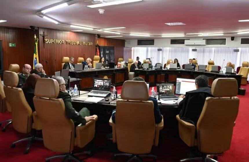 superior-tribunal-militar-condena-suboficial-da-marinha-por-assedio-sexual-contra-cabo-trans