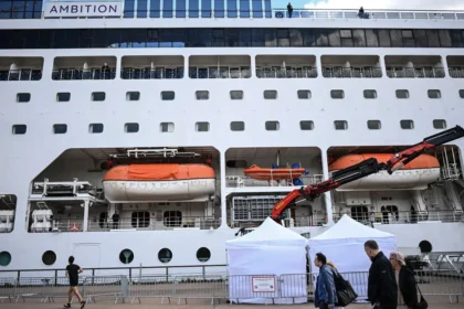 norovirus?-um-morto-e-1.700-pessoas-confinadas-em-navio-em-bordeaux