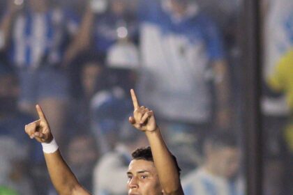 vasco-empata-com-o-paysandu,-mas-conta-com-vantagem-no-placar-agregado-para-avancar-as-oitavas-da-copa-do-brasil