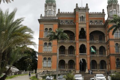 justica-federal-manda-derrubar-perfis-com-desinformacao-sobre-fiocruz