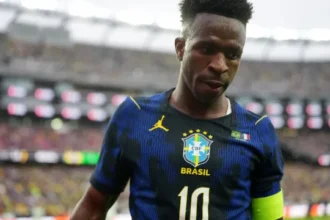 ‘vamos-dar-a-vida’:-vini-jr.-celebra-convocacao-para-copa-do-mundo