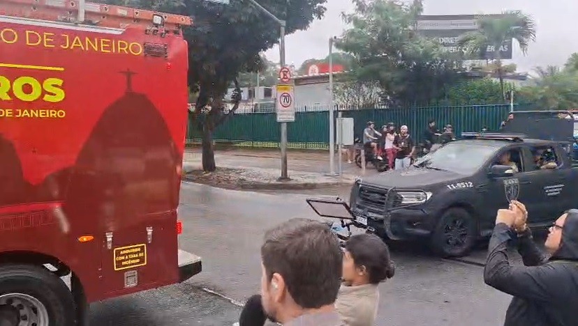 cortejo-de-piloto-da-core-morto-mais-de-um-ano-apos-ser-baleado-comeca-na-zona-sul-do-rio