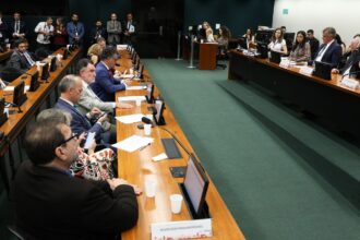 ccj-volta-a-discutir-reducao-da-maioridade-penal-nesta-terca-feira