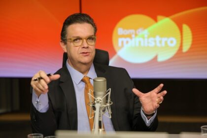 ministro-da-previdencia-social-teme-emenda-que-reduz-contribuicao-de-inss-para-compensar-fim-da-escala-6×1