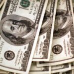 dolar-cai-para-r$-5-e-bolsa-sobe-com-alivio-no-oriente-medio