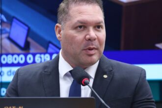 tse-torna-inelegivel-e-anula-votos-recebidos-por-ex-deputado-do-ceara