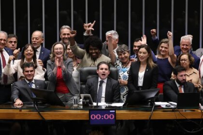 camara-aprova-prisao-para-aumento-abusivo-no-preco-dos-combustiveis