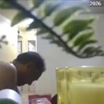 senhorio-e-filmado-fazendo-sexo-com-mulher-no-sofa-da-casa-de-inquilino