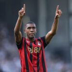 reviravolta:-convocado-por-ancelotti,-rayan-distribuia-santinho-de-politico-na-rua-por-r$-400-no-ano-da-ultima-copa;-veja-video
