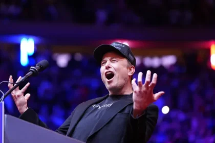 elon-musk-recebera-premio-de-acordo-com-populacao-de-colonia-de-marte