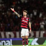 leo-pereira-critica-provocacoes-de-jogadores-do-palmeiras-na-vitoria-sobre-o-flamengo:-‘mostra-imaturidade’
