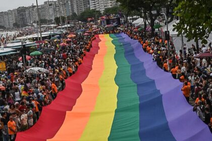 pl-que-veta-crianca-em-evento-lgbtqia+-e-inconstitucional,-diz-jurista