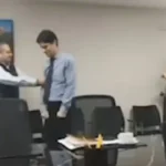 prefeito-provoca-revolta-apos-disparar-arma-de-choque-contra-assessor