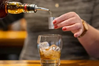 brasil-tera-menos-fumantes,-mas-maior-consumo-de-alcool-e-ultraprocessados-ate-2030