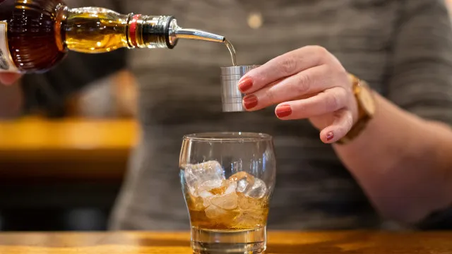 brasil-tera-menos-fumantes,-mas-maior-consumo-de-alcool-e-ultraprocessados-ate-2030