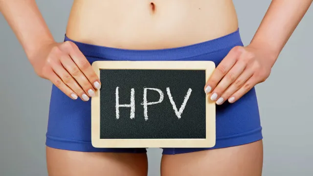 alerta:-hpv-mata-7,5-mil-por-ano-no-brasil-e-cancer-avanca-entre-jovens￼