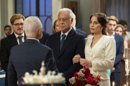 ‘quem-ama-cuida’:-adriana-encontra-arthur-morto-apos-apagao-em-festa-de-casamento