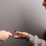 inca-alerta-para-os-riscos-de-cigarros-com-sabor-e-aroma-entre-jovens