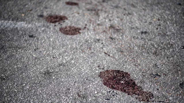 crianca-baleada-em-quadra-morreu-nos-bracos-do-irmao-no-rio,-diz-tio