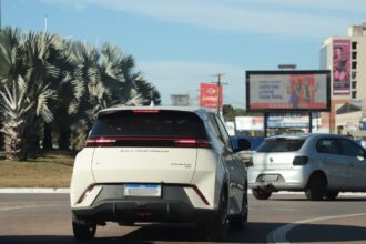 detran-to-faz-alerta-para-cuidados-com-carros-eletricos-e-hibridos-no-transito