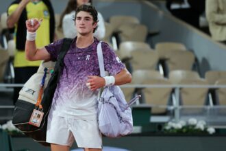joao-fonseca-lamenta-eliminacao-nas-quartas,-mas-valoriza-campanha-em-roland-garros:-‘me-traz-conviccao-para-seguir’