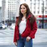 nos-resumos-de-‘quem-ama-cuida’,-adriana-e-presa-e-recebe-apoio-de-pedro