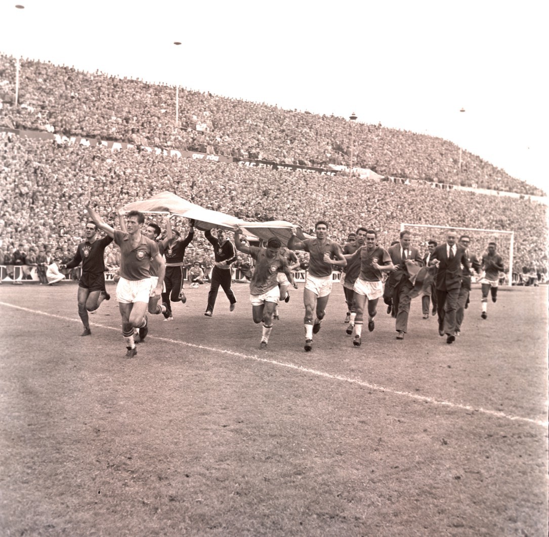 copa-de-1958:-baixe-o-poster-do-primeiro-titulo-mundial-da-selecao