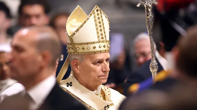 casos-de-abuso-sexual-ainda-sao-ferida-aberta,-diz-papa-leao-14-ao-chegar-a-espanha