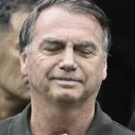 bolsonaro-apresenta-solucos-‘acima-da-media’,-mostra-relatorio-medico