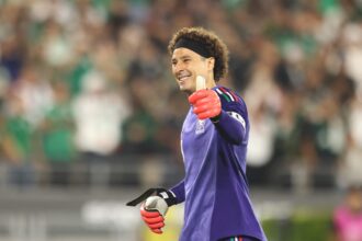 figuroes-da-copa:-baixe-o-card-especial-do-extra-de-ochoa