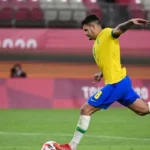 bruno-guimaraes-faz-campanha-pela-manutencao-de-paqueta-no-meio-campo