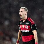 jogadores-do-flamengo-antecipam-retorno-ao-ninho-do-urubu-durante-ferias-para-sequencia-de-tratamentos