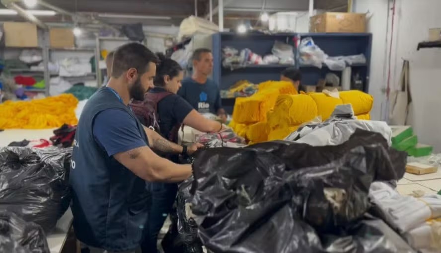 receita-federal-ja-apreendeu-quase-um-milhao-de-camisas-falsas-de-time-de-futebol-nos-ultimos-tres-meses