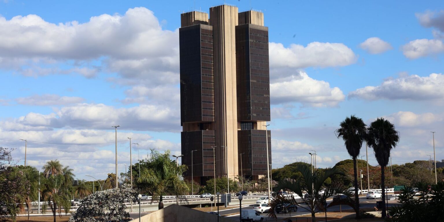 ccj-do-senado-aprova-proposta-que-amplia-autonomia-do-banco-central