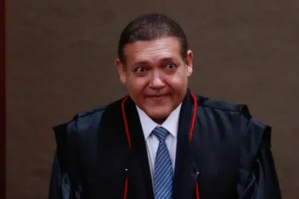 bolsonaristas-mudam-posicionamento-sobre-liberdade-de-expressao-apos-kassio-censurar-pesquisa