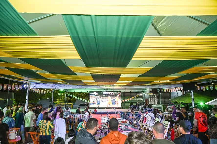 de-arenas-a-bares:-saiba-onde-assistir-os-jogos-do-brasil-na-zona-norte