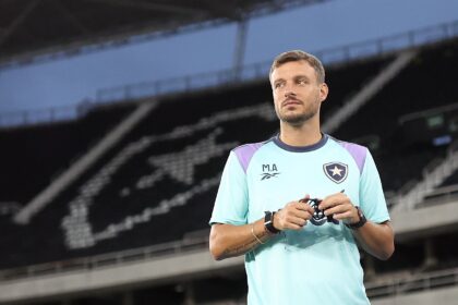 ex-botafogo,-martin-anselmi-e-anunciado-como-novo-tecnico-do-elche,-da-espanha