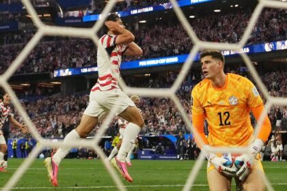eua-estreia-na-copa-do-mundo-com-goleada-sobre-o-paraguai:-4×1
