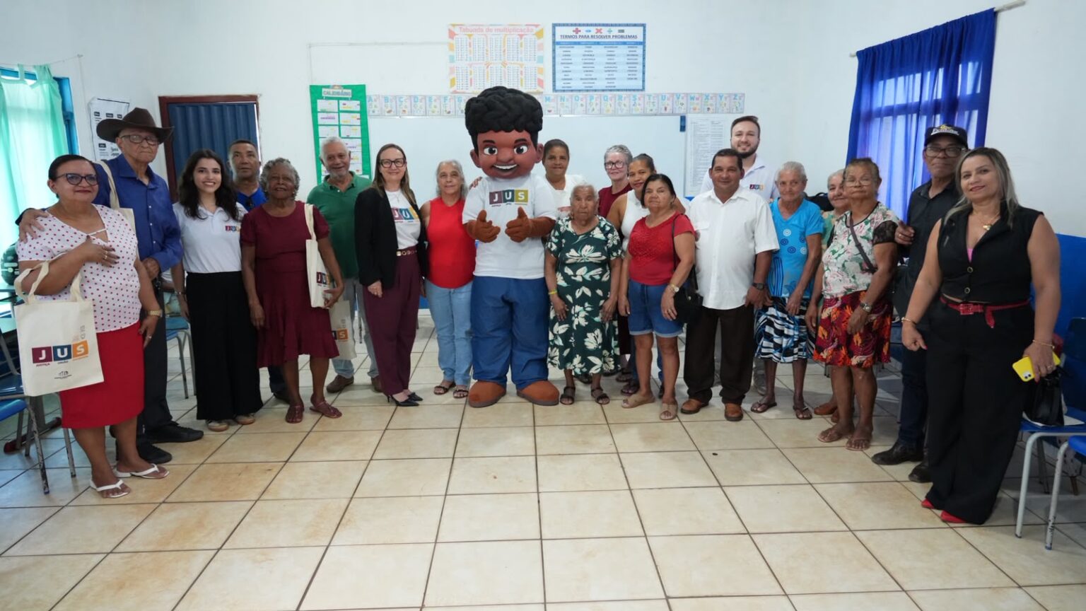 de-criancas-a-pessoas-idosas,-jus-em-acao-realiza-mais-de-1,1-mil-atendimentos-em-colmeia